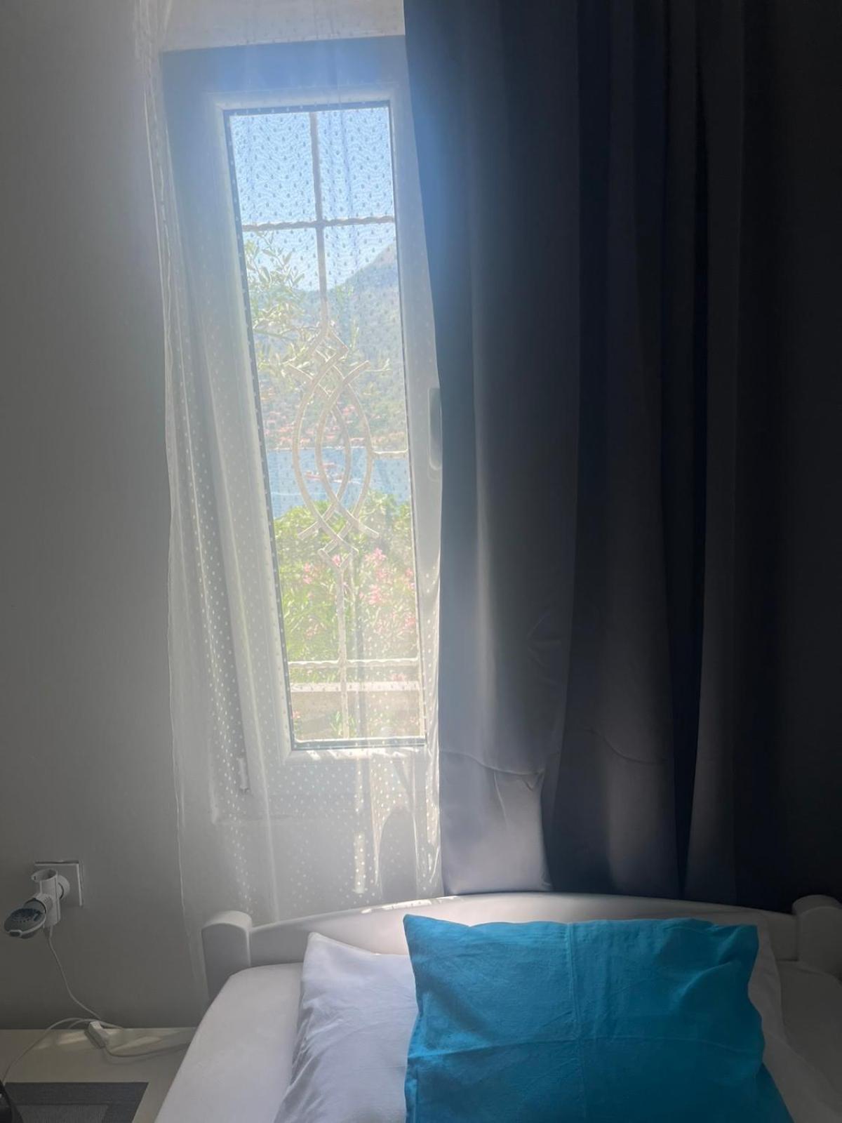 Apartman Irena Tivat Exteriör bild
