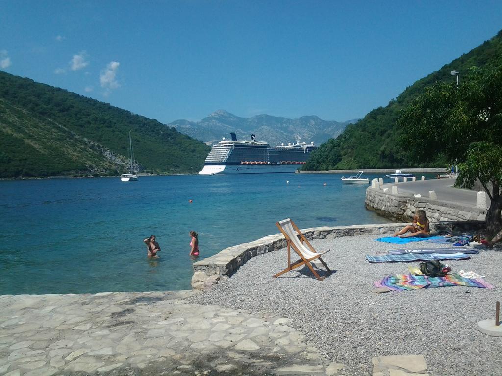 Apartman Irena Tivat Exteriör bild