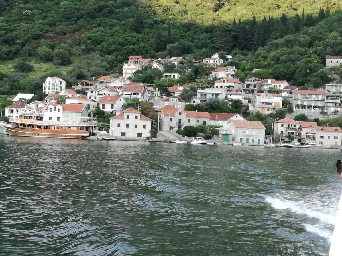 Apartman Irena Tivat Exteriör bild